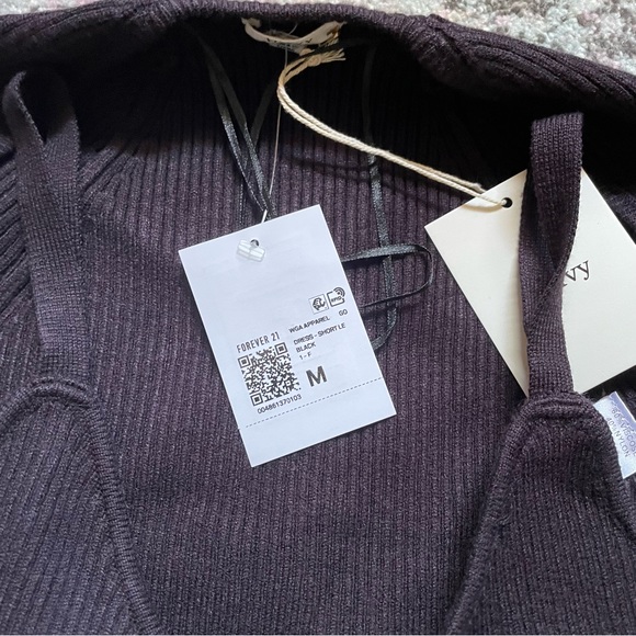 Sweater dress with shawl - Picture 2 of 3